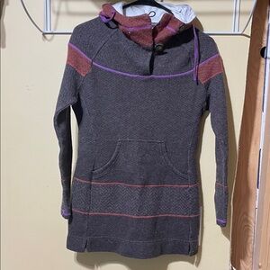 Prana Women's Gray and Purple Sweater